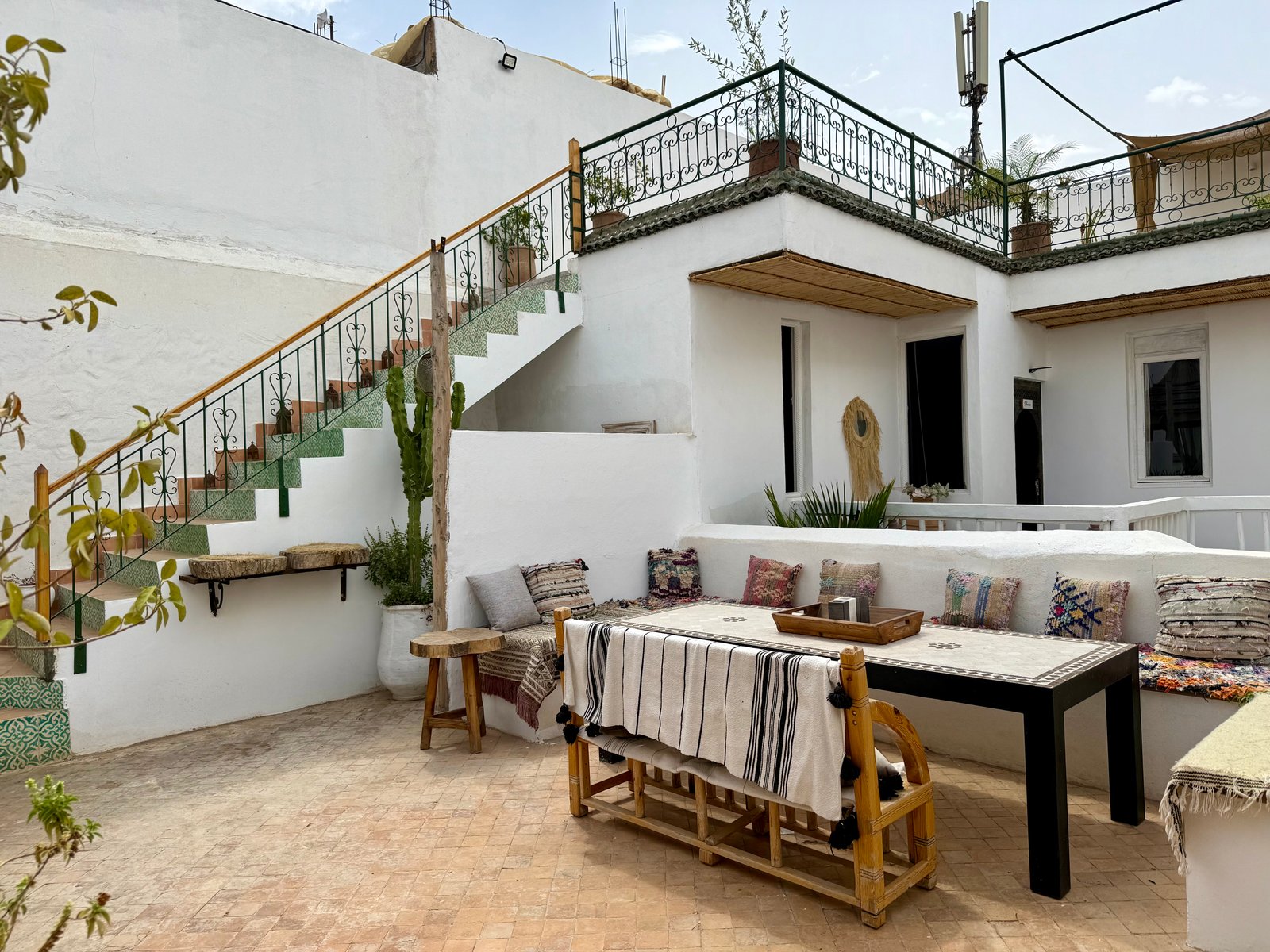 صورة من دار السلام